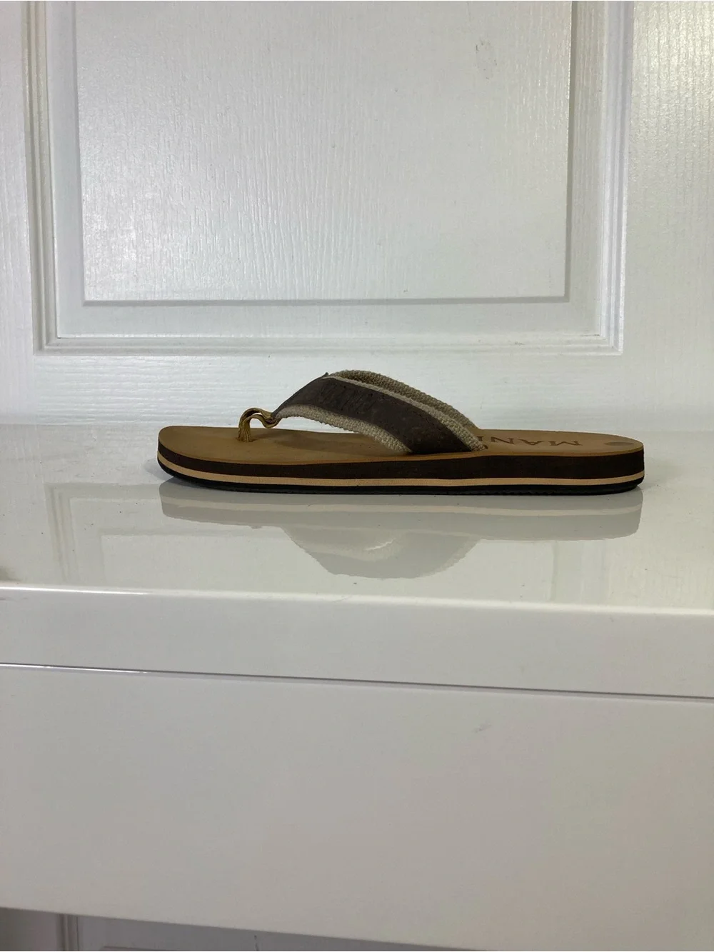 MANN Sandals Men 10.5 Brown Thong